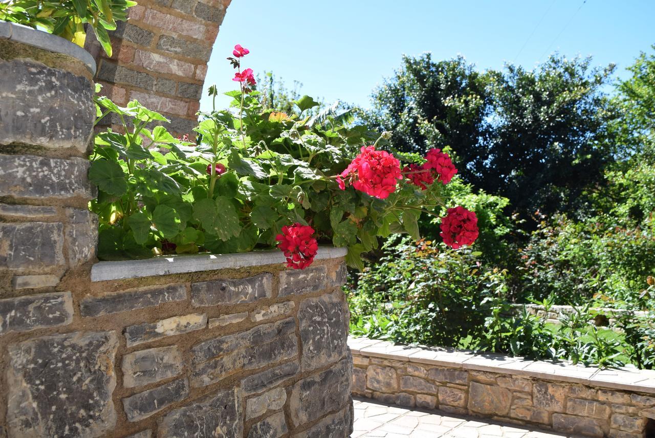 Cozy Residences In The Center Of Volissos Village - Lydia Lithos- מראה חיצוני תמונה